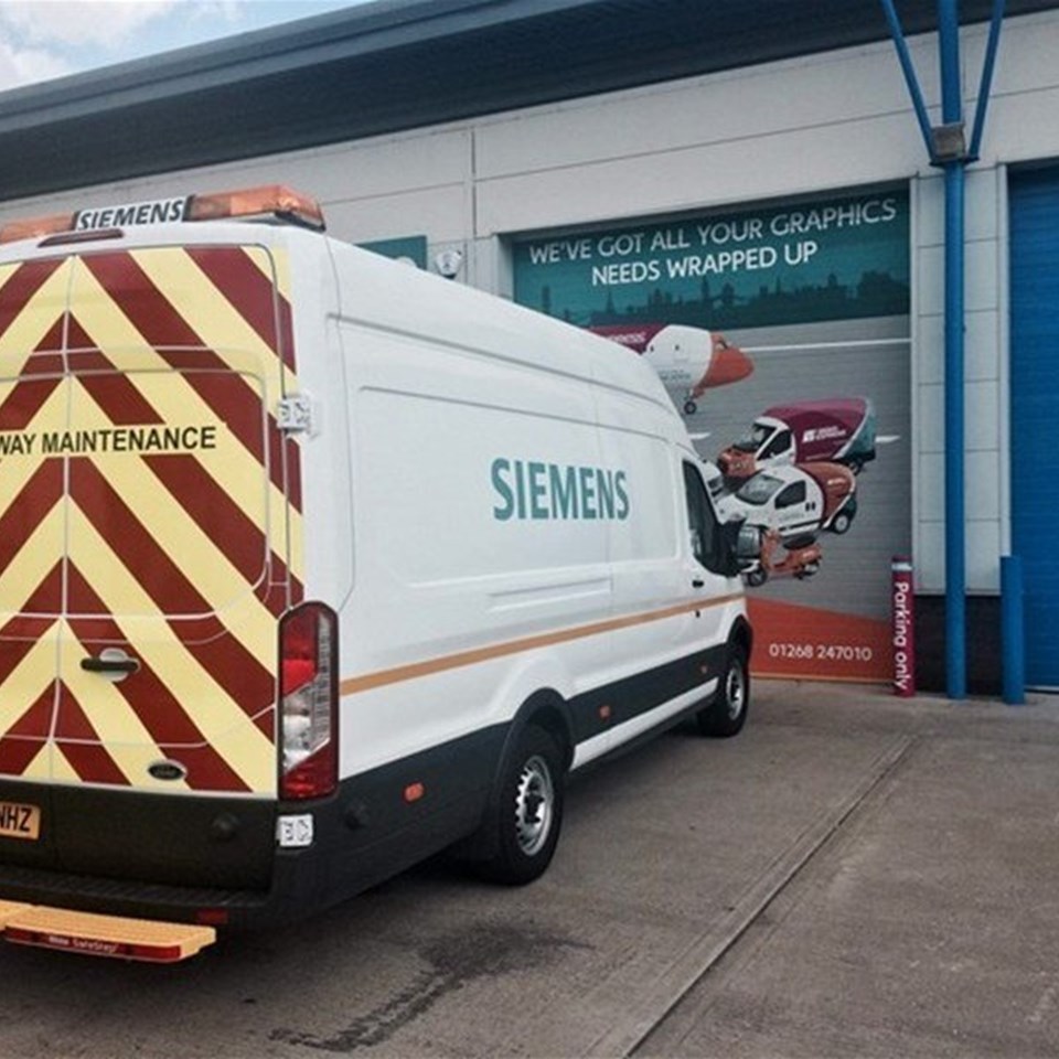 Siemens Chevrons Van Basildon