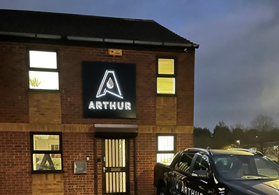 Halo Illuminated Built Up Letters By Night Arthur Signs Express Loughborough