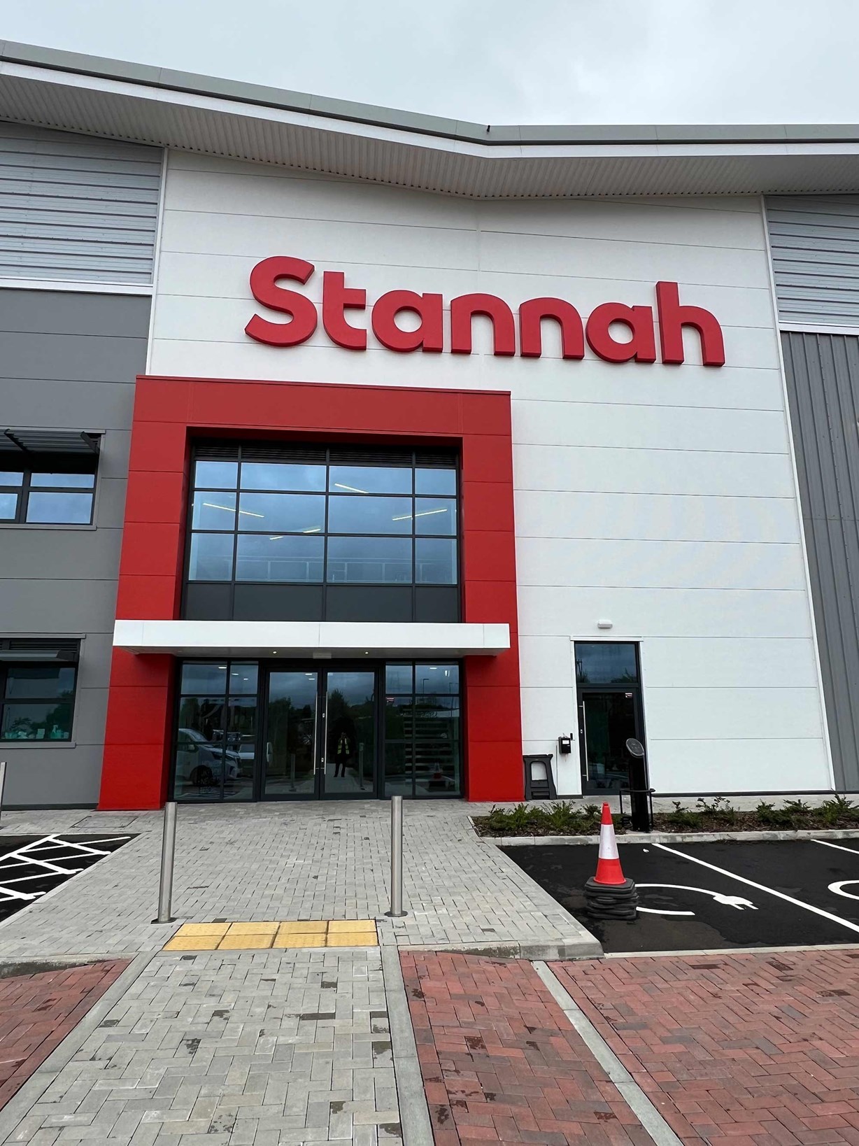 Stannah - Exterior Sign - Southampton (1)