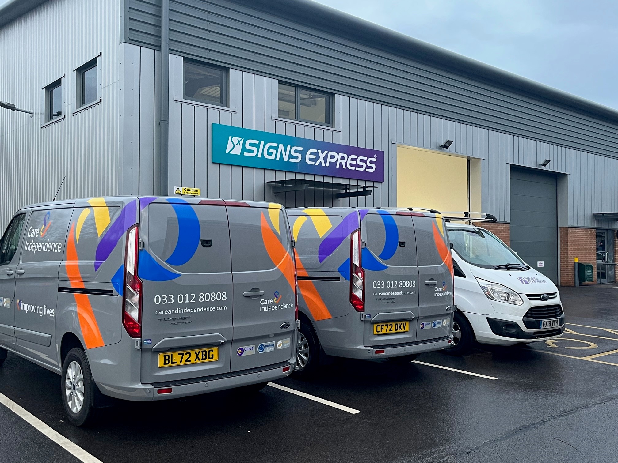 Vehicle Graphics in Oxfordshire Signs Express