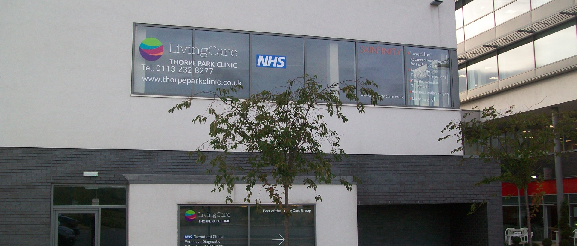 Coloured window graphics