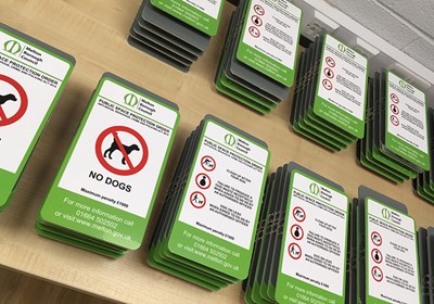 Digitally Printed Aluminium Dog Order Signs Melton Borough Council Signs Express Leicester