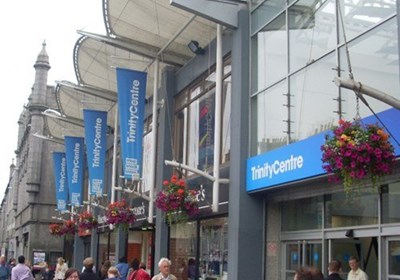 23 150 Shopping Centre Exterior Banners And Fascia Sign