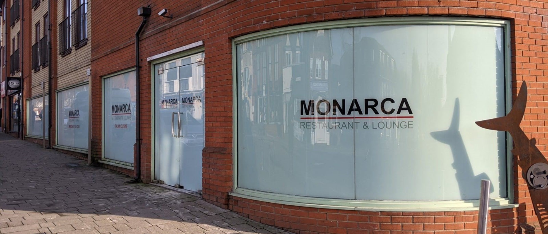 Full colour window graphics