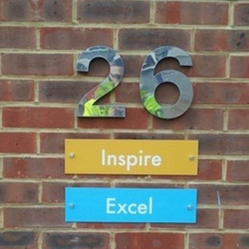 205 962 External Aluminium Composite Panel Signs