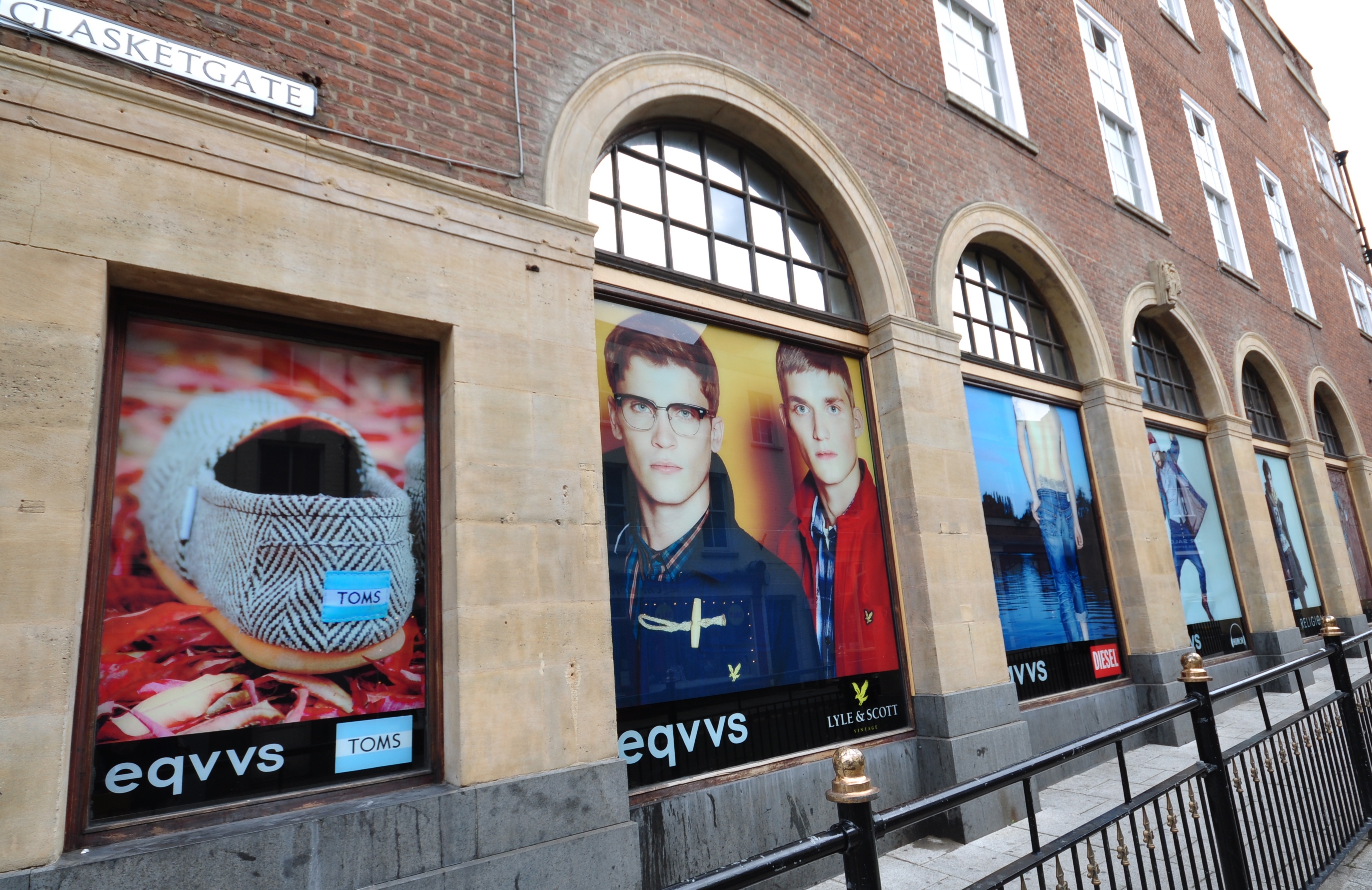 Signs Express - The Signs & Graphics Company UK & Ireland