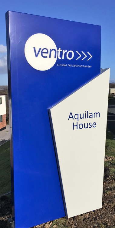 Monoliths & Totem Signs