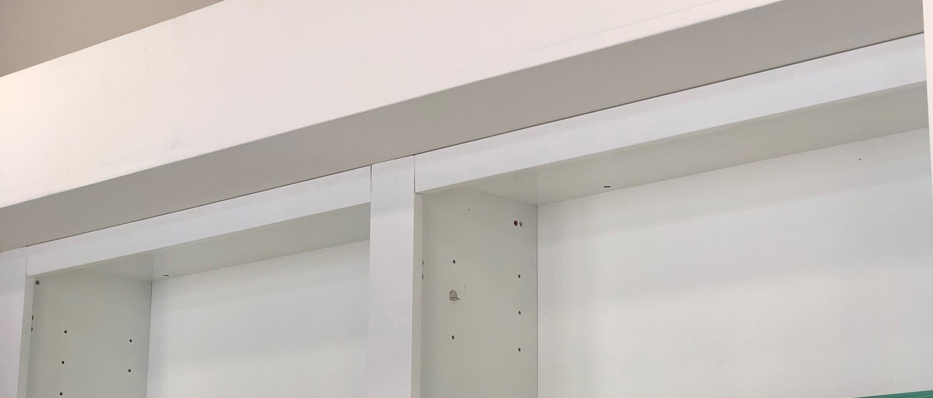 Signs Express Swindon Give The Tanning Room a Makeover