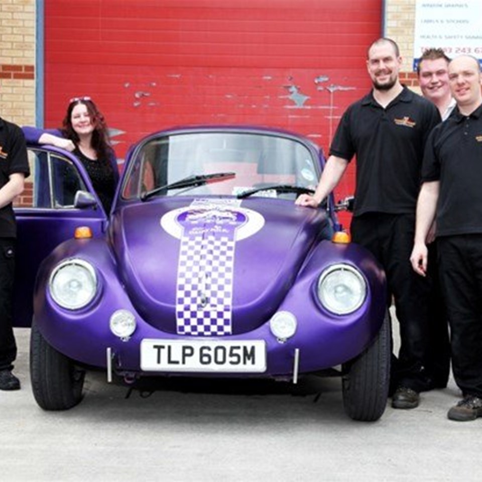 155 770 Signs Express Leeds Polish Off Cadburys Chocolate Vehicle Project