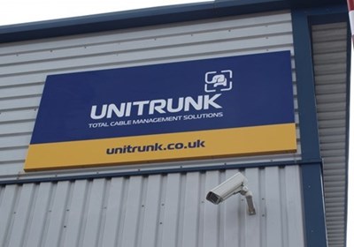 Unitrunk Harlow High Level Exterior Tray Sign